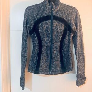 LULULEMON DEFINE JACKET